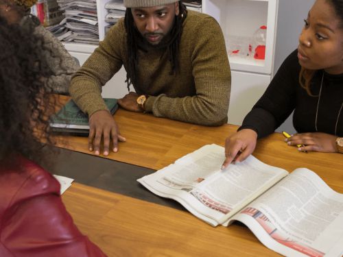 Vertraging en verbinding: ingrediënten voor goed onderwijs aan professionals Vertraging en verbinding: ingrediënten voor goed onderwijs aan professionals